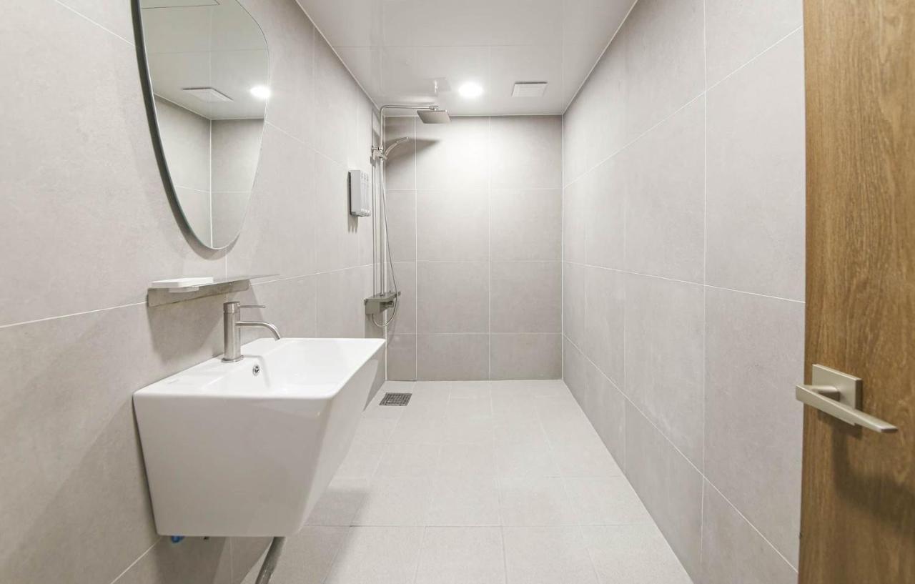 Brown Dot Hotel Sinan Kvangdzsu Kültér fotó