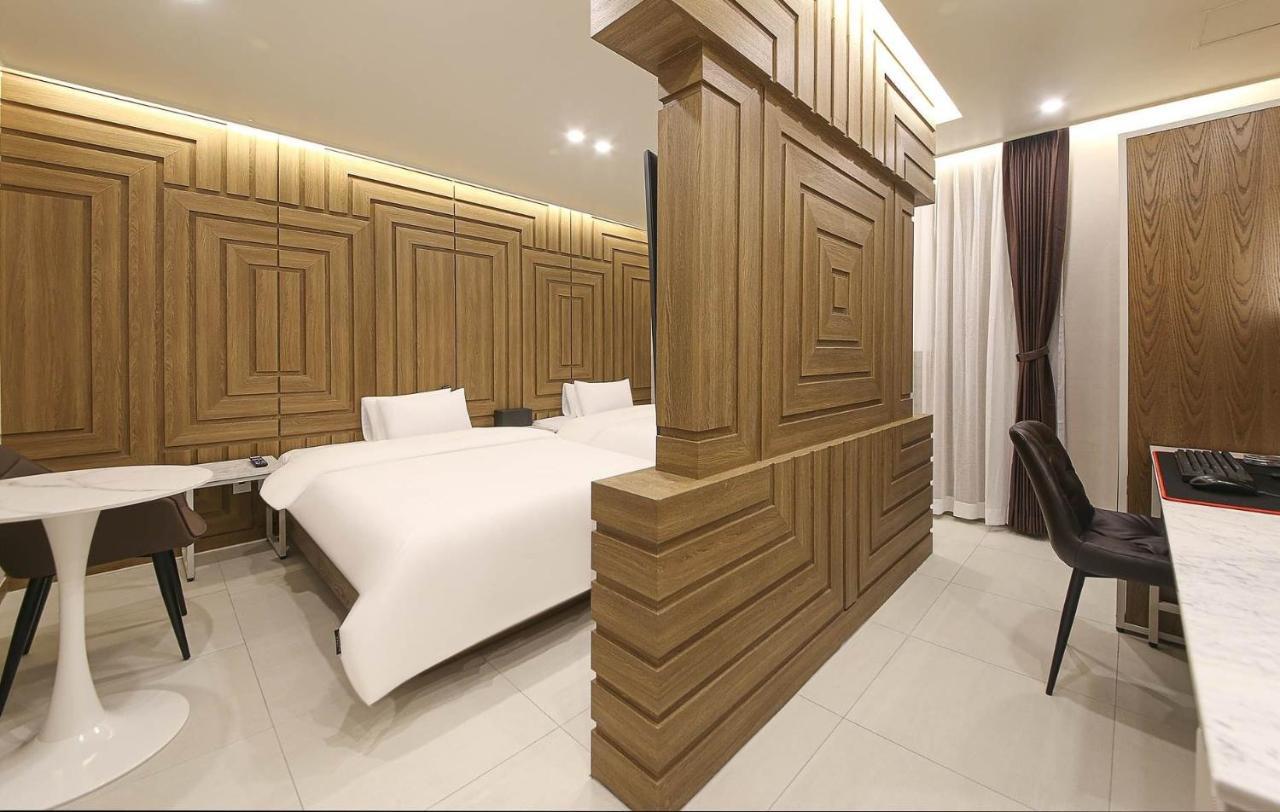 Brown Dot Hotel Sinan Kvangdzsu Kültér fotó