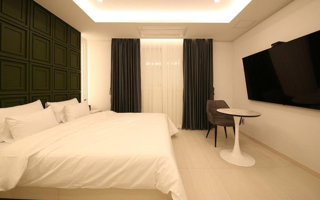 Brown Dot Hotel Sinan Kvangdzsu Kültér fotó
