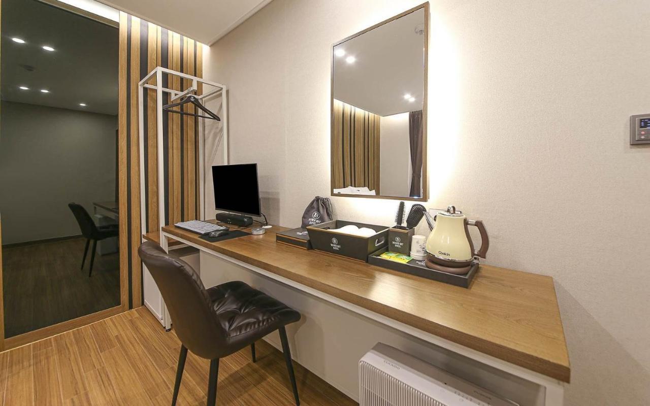 Brown Dot Hotel Sinan Kvangdzsu Kültér fotó