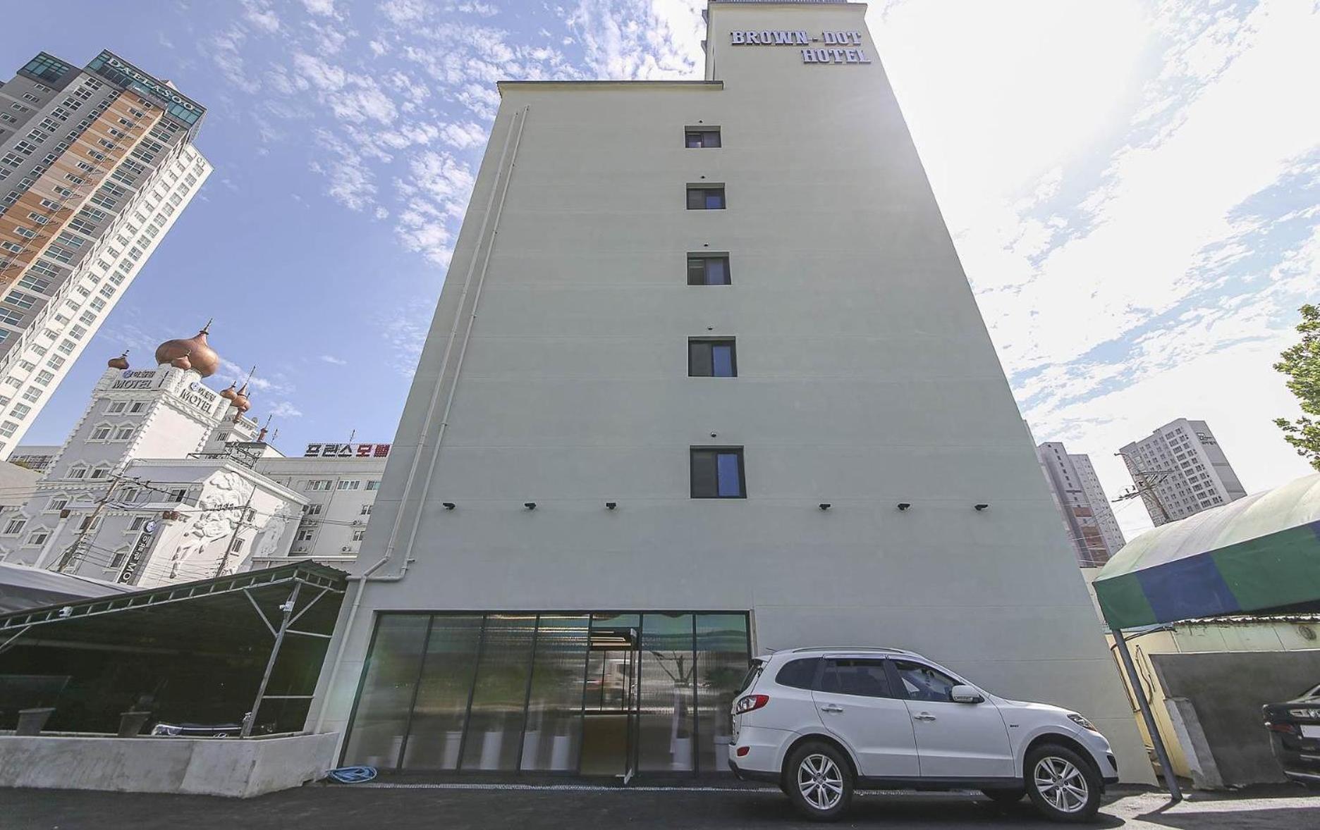 Brown Dot Hotel Sinan Kvangdzsu Kültér fotó