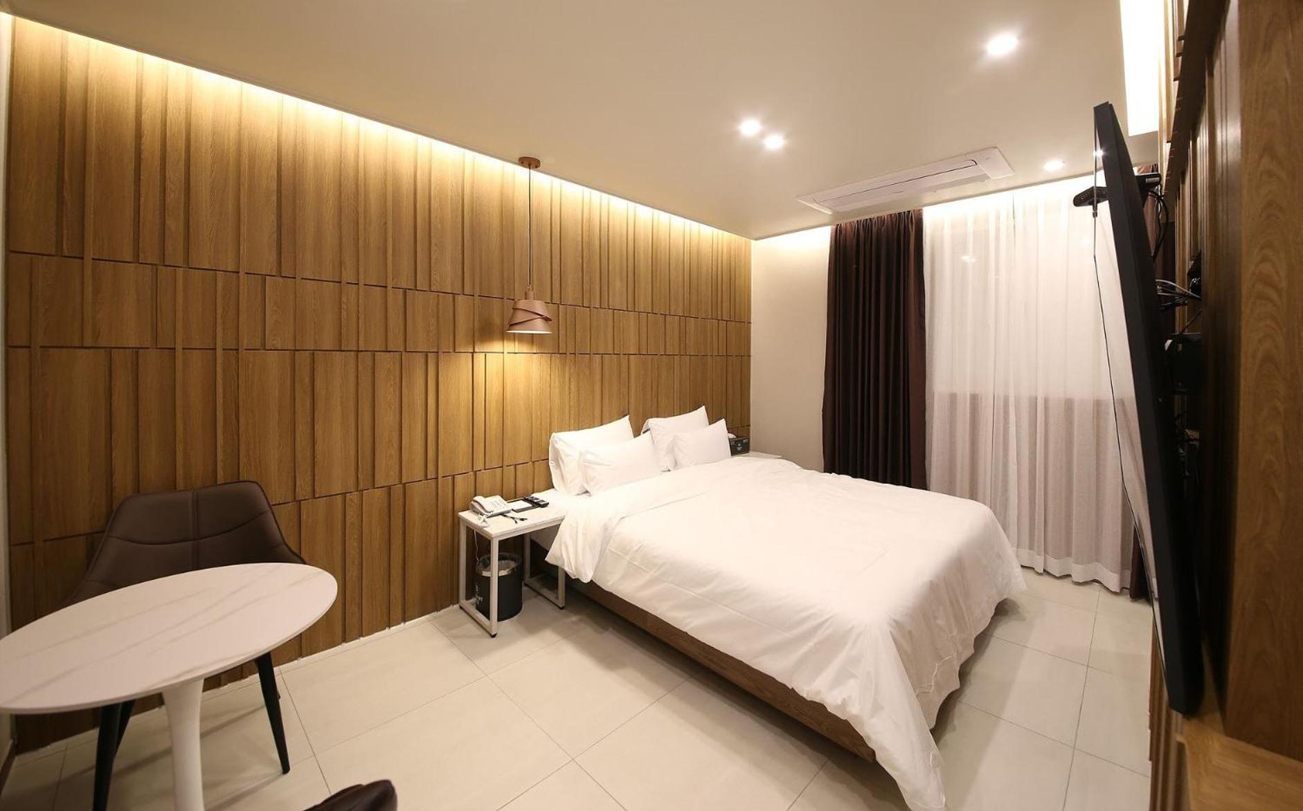 Brown Dot Hotel Sinan Kvangdzsu Kültér fotó