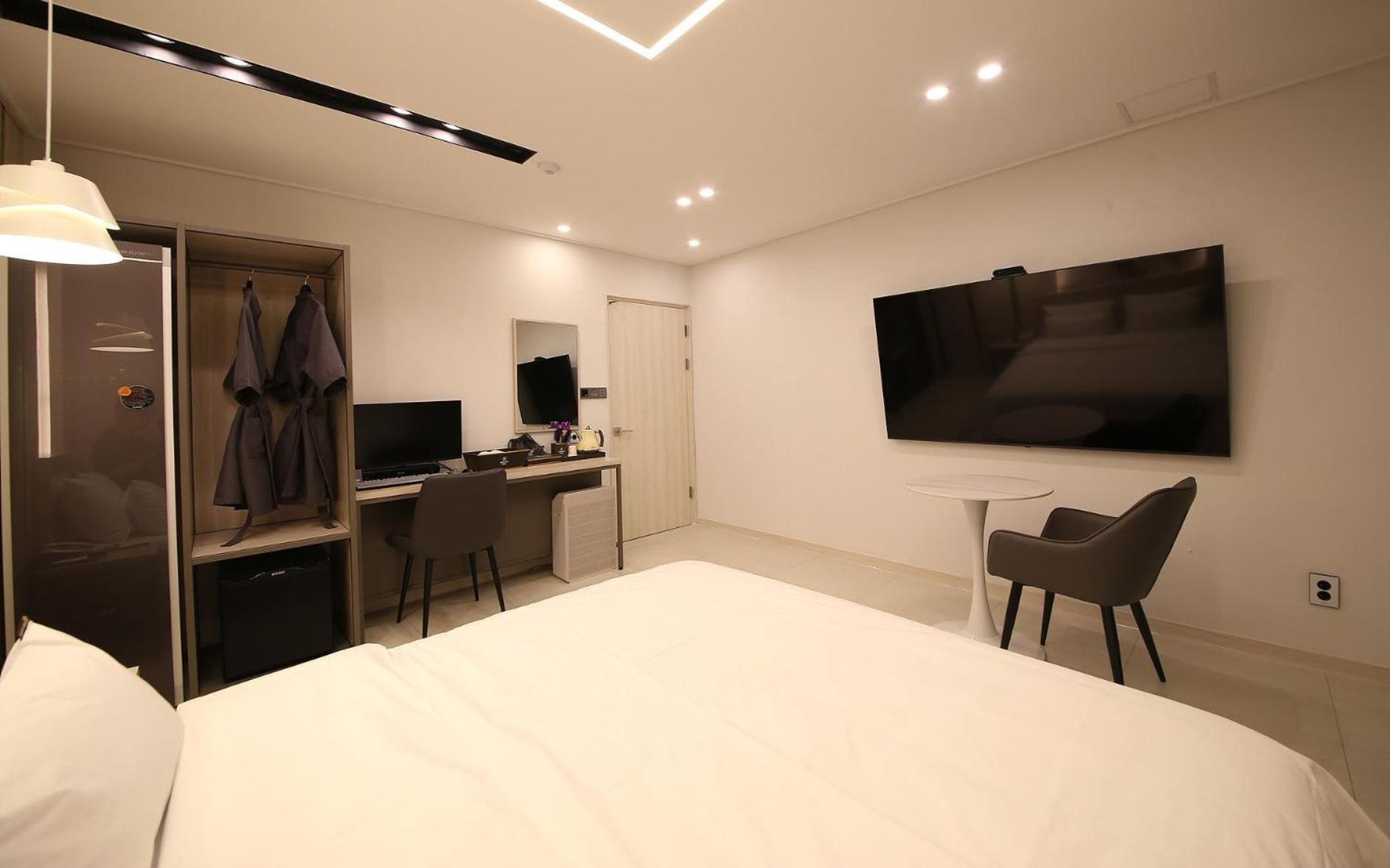 Brown Dot Hotel Sinan Kvangdzsu Kültér fotó