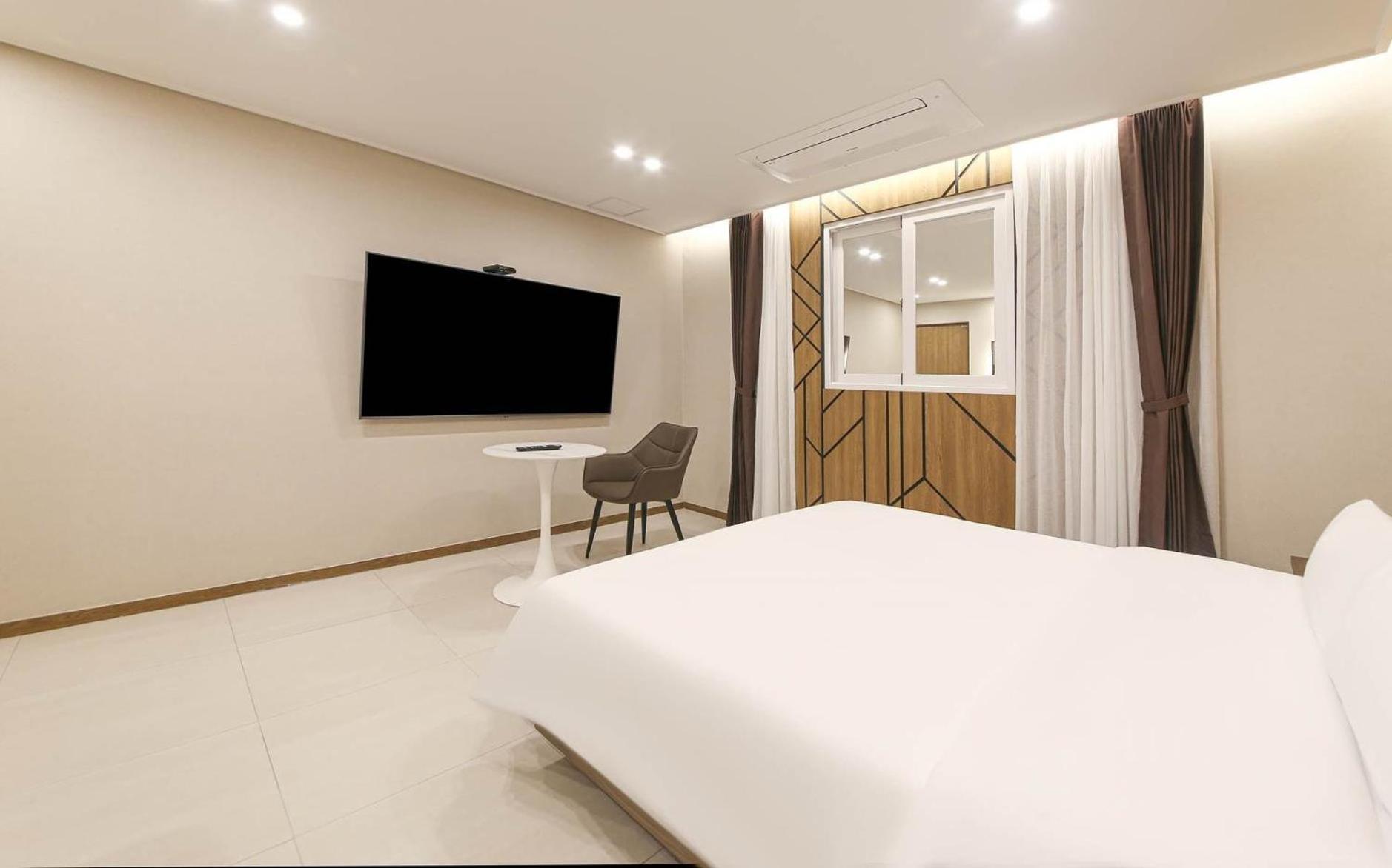 Brown Dot Hotel Sinan Kvangdzsu Kültér fotó