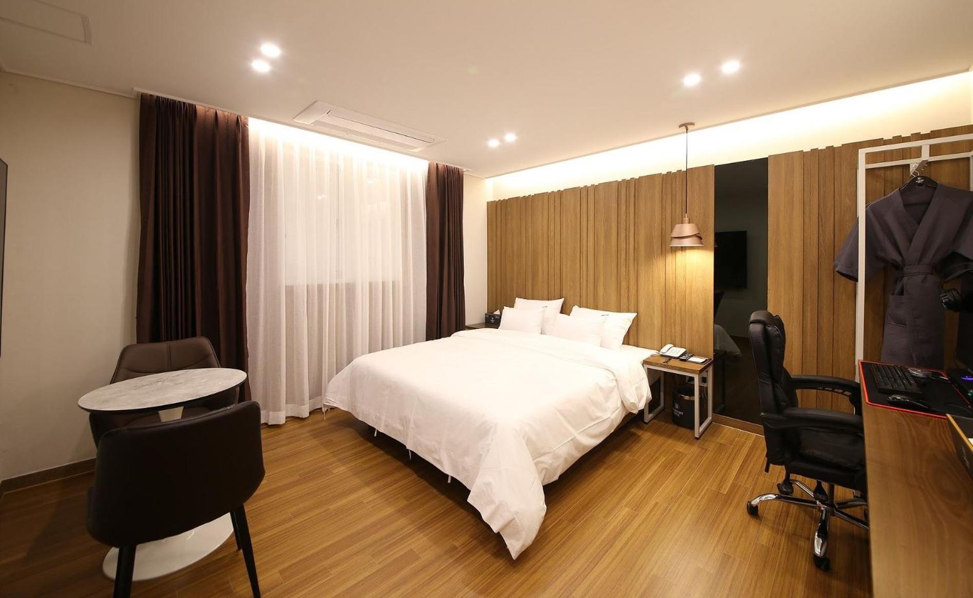 Brown Dot Hotel Sinan Kvangdzsu Kültér fotó