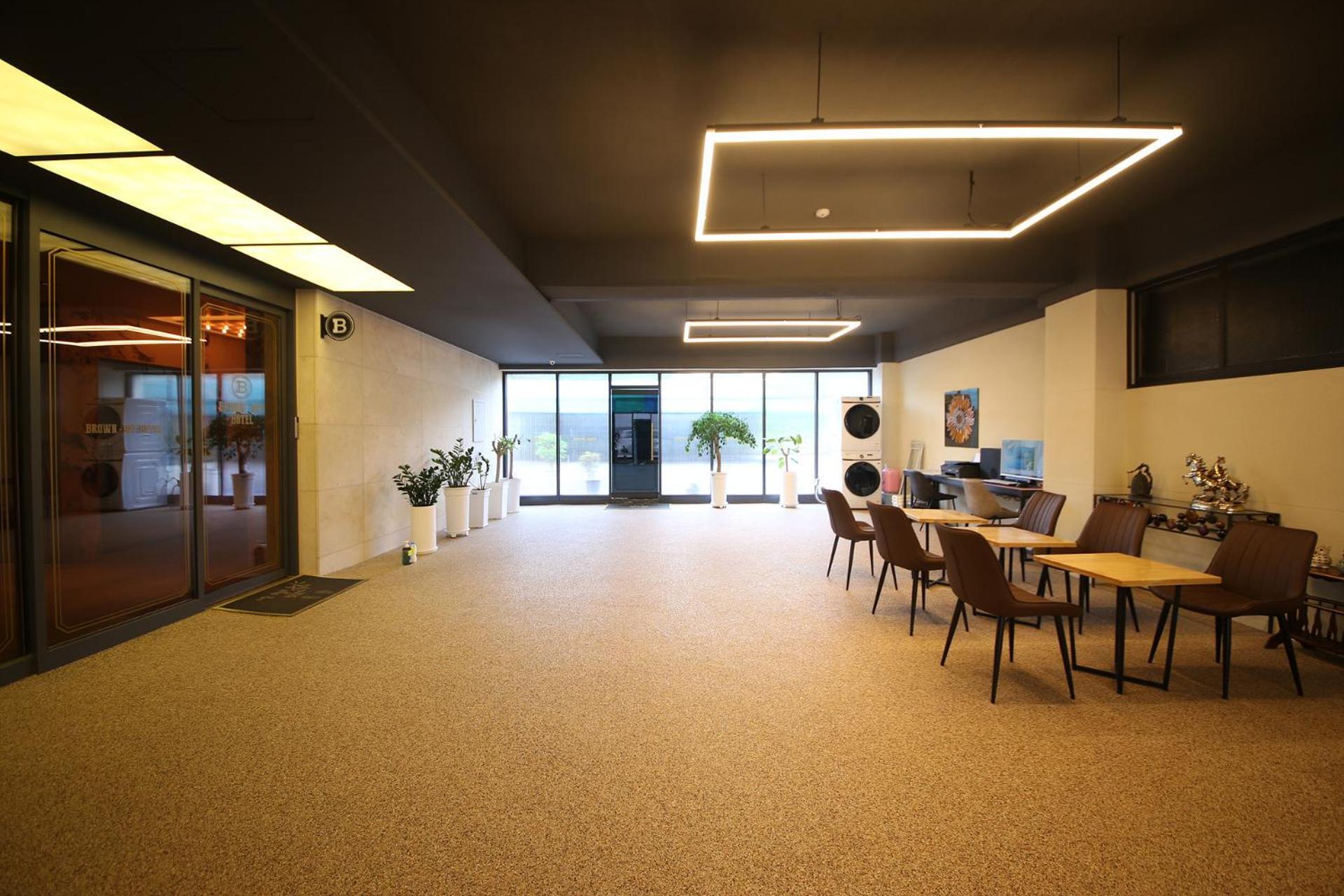 Brown Dot Hotel Sinan Kvangdzsu Kültér fotó