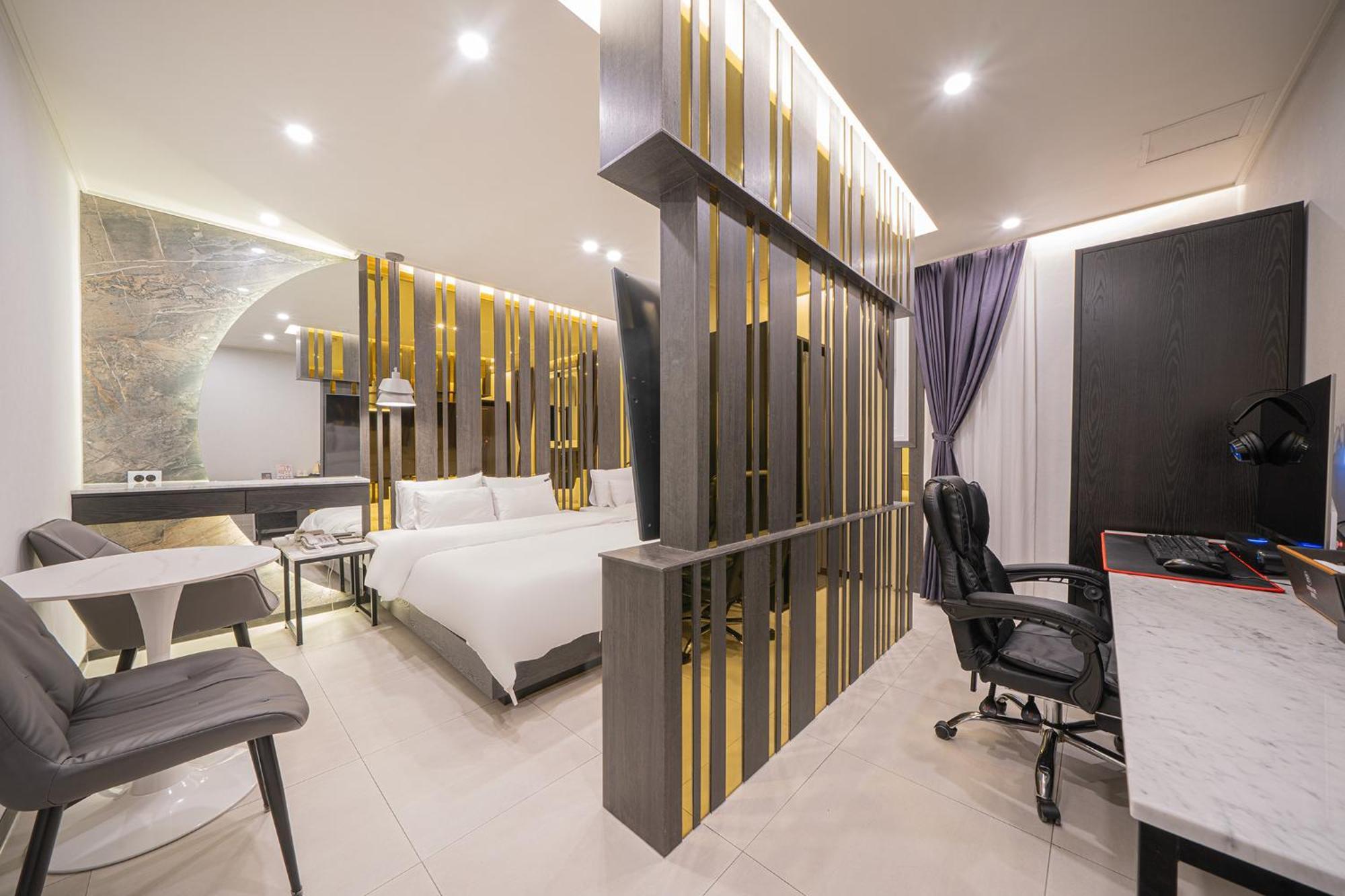Brown Dot Hotel Sinan Kvangdzsu Kültér fotó